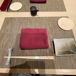 銀座 泉 - テーブル席２