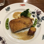 名もなき料理店 - 鶏もも肉のソテー 塩レモン麹ソース