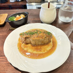 Bistro&Cafe KIZKI - 厚切り豚肉のロースト、生姜風味のバター醤油ソース