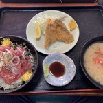 花いち - 平日ランチ限定・マグロ中落ち丼＆アジフライ(700円)