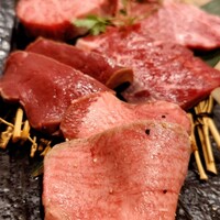 近江うし 焼肉 にくTATSU 青山本店 - 