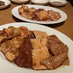 炭火焼肉ホルモン まるは - 