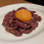 炭火焼肉ホルモン まるは - 