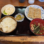 Temujin - 餃子定食10個　850円
