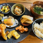 VEGAN CAFE 喜雨 - 