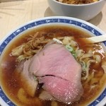 食堂七彩 - 最高の喜多方ラーメン