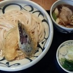 野菜天ざる肉汁うどん800円