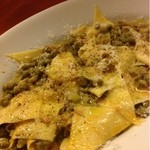 TRATTORIA AL SODO  - 青エンドウとチーズのストラッチ