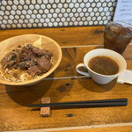 ラムバレー - ラムジンジャー丼