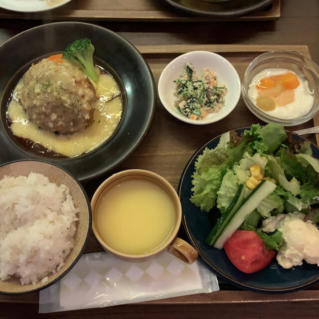 ハンバーグ率100%ランチ』by b＠Zxy : 炉端ビストロ ニクオ&ベジコ