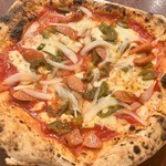 PIZZERIA da TASAKI - メキシカーナ1,540円
      トマトソース、オレガノ、モッツァレラ、オニオン、辛口チョリソー、ハラペーニョ