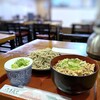 Sou hachi - ◆だし巻き玉子そぼろ丼、蕎麦(900円：税込） この価格ですしセットなのでミニ丼かと思ったら、スゴイボリューム。(≧◇≦) 