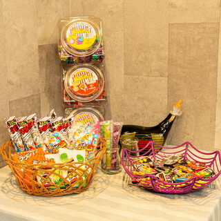 We have sweets ready and waiting for you♪