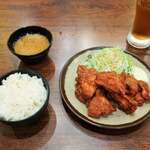 とリビアー - からあげ定食