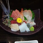 やっちろ - ホタテ貝柱甘みが有り美味しかったー。味のなめろうも美味しい。