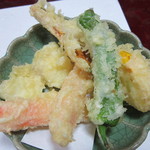 川の字 - カニや野菜の天ぷら