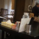 とらや分店 - テーブル席