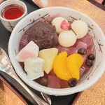 カフェ＆レストラン談話室 ニュートーキョー - 桜白玉あんみつ（日本茶付）