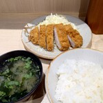 Tonkatsu Shige - ロースかつ定食