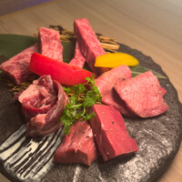 近江うし 焼肉 にくTATSU 青山本店 - 