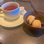 炭焼 基 - デザート　渋栗アイス　紅茶