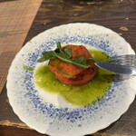 四季旬菜 いろり - トマト焼きバジルソース、奥様の大好物