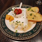 久保田食堂 - チーズ盛り合わせ