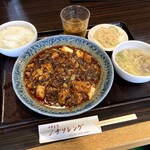 中華食堂 チリレンゲ - ランチメニュー「麻婆豆腐とごはんセット 1000円」