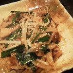 居酒屋 はなむら - 130817東京　はなむら　豚モツのスタミナ炒め