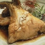 魚虎 - ブリのあら炊き