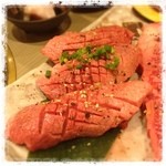 食彩和牛 しげ吉 - 幻タン塩