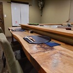 やき鳥 たかはし - 店内カウンター席