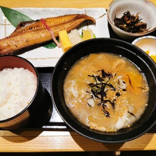 八重洲 かなえ_0