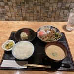 Kitashinchi Tsukishiro - 炊き立てごはんと粕汁はおかわり無料