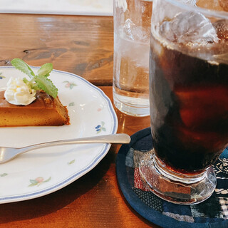 茶色の小びん_1