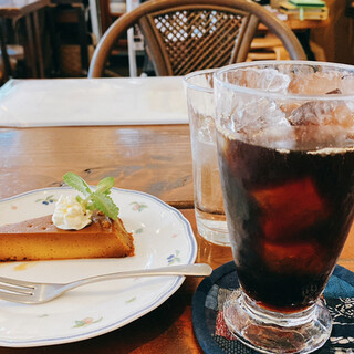 茶色の小びん_0