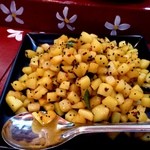 南インド料理 なんどり - ジャガイモとマスタードシードの炒め物