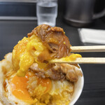 燕三条らーめん潤 - チャーシューエッグ丼はシンプルですがかなり旨い！