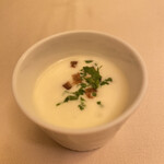 ピアット・スズキ - ホワイトアスパラのスープ