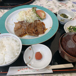 Shinsenshijoupurattsuchuuouchicchanaresutoran - 焼肉定食