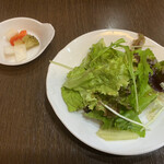 シプレ - ピクルスとサラダ