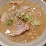 どさん粉 麺や 凡 - 味噌ラーメン(750円)