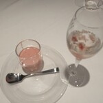 ジードロップ - デザート 苺ムース、桜ソーダ