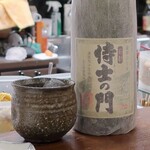 桶家乃隠居 - 侍士の門