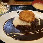 俺のカレー食堂 輪 - ミンチカツカレー