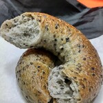 ブーランジェリー ポーム - 中はこんな感。