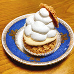 シュー ア ラ クレーム カスタード - カスタード×生クリーム