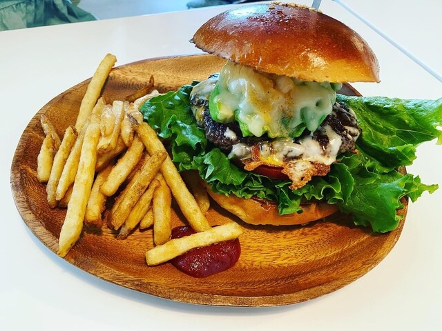 ハンバーガーショップ 閉店】ザ パンヘッズ ヘヴン サルーン （THE PANHEAD'S HEAVEN