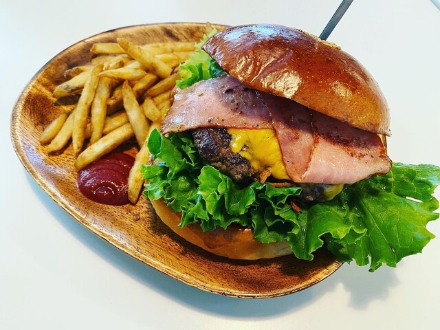 ハンバーガーショップ 閉店】ザ パンヘッズ ヘヴン サルーン （THE PANHEAD'S HEAVEN