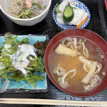 Taishuu Kappou Kiyomizu - サラダとお味噌汁